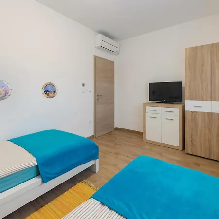 3 Bedroom Awesome In
